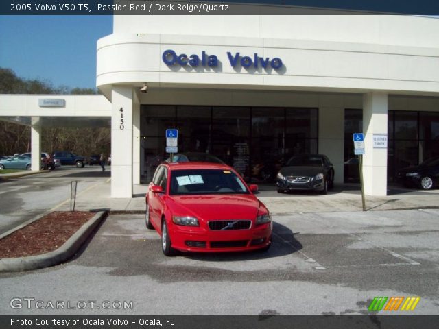2005 Volvo V50 T5 in Passion Red