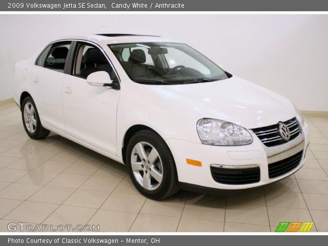 2009 Volkswagen Jetta SE Sedan in Candy White