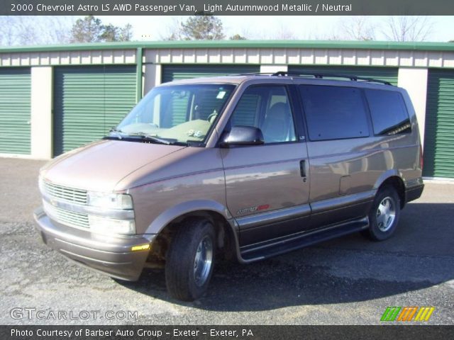 2000 Chevrolet Astro LS AWD Passenger Van in Light Autumnwood Metallic