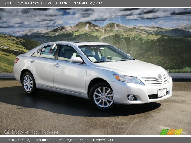2011 Toyota Camry XLE V6 in Classic Silver Metallic