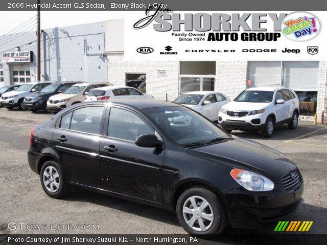 2006 Hyundai Accent GLS Sedan in Ebony Black