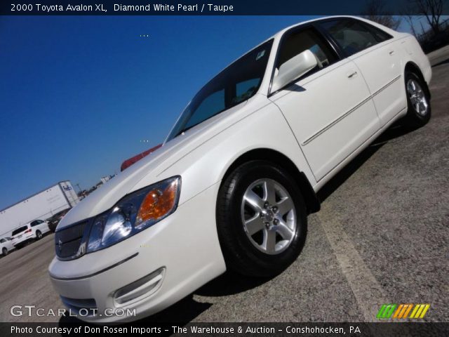 2000 Toyota Avalon XL in Diamond White Pearl