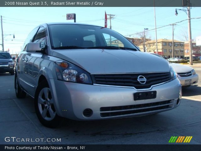 2008 Nissan Quest 3.5 in Radiant Silver Metallic