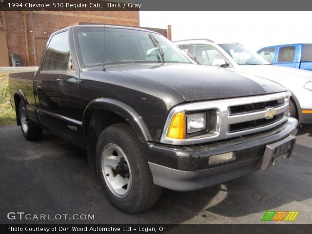 1994 Chevrolet S10 Regular Cab in Black