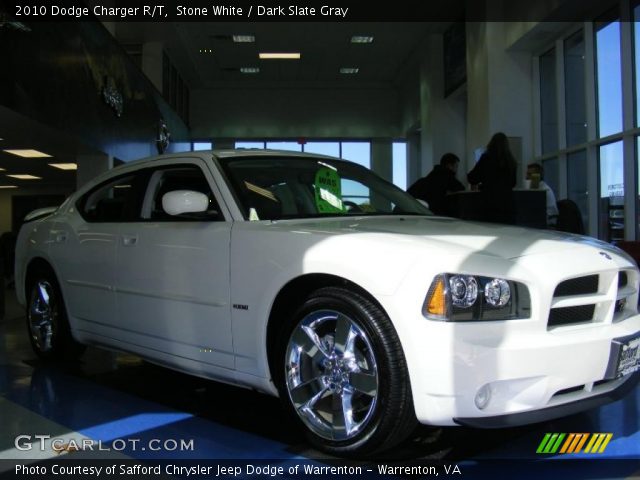 2010 Dodge Charger R/T in Stone White