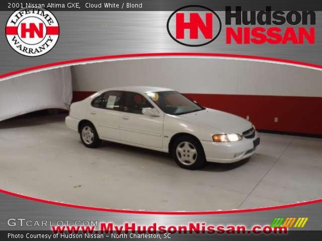 2001 Nissan Altima GXE in Cloud White