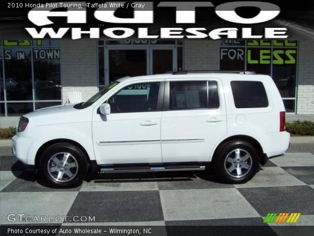 2010 Honda Pilot Touring in Taffeta White