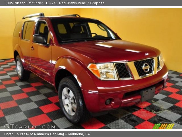 2005 Nissan Pathfinder LE 4x4 in Red Brawn Pearl