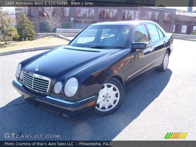 1997 Mercedes-Benz E 320 Sedan in Black
