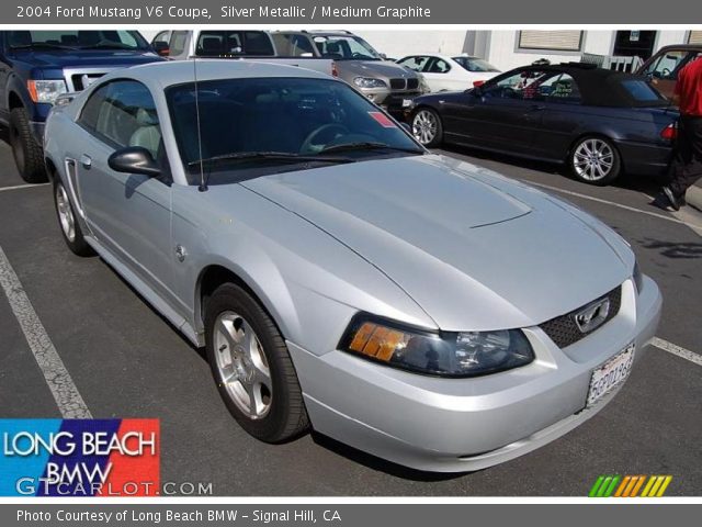 2004 Ford Mustang V6 Coupe in Silver Metallic