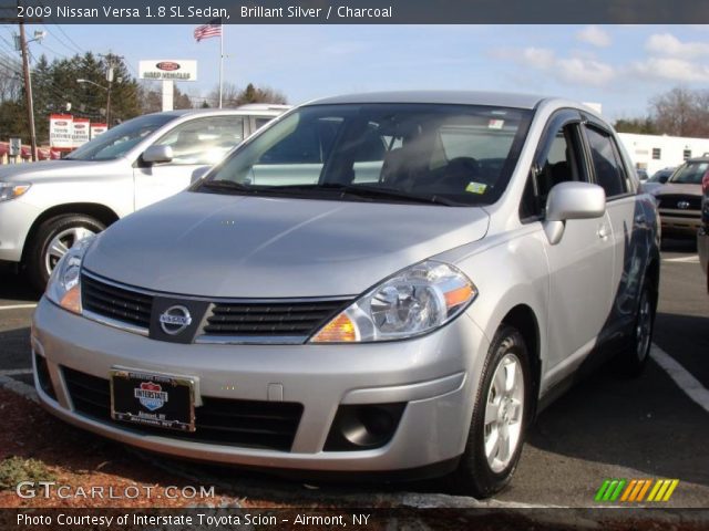 2009 Nissan Versa 1.8 SL Sedan in Brillant Silver