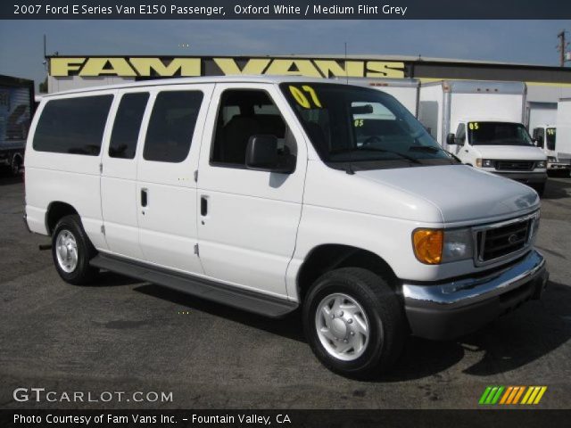 2007 Ford E Series Van E150 Passenger in Oxford White