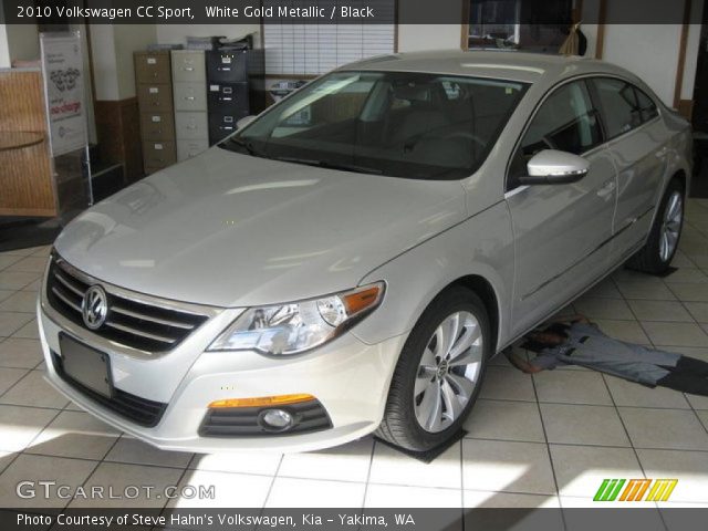 2010 Volkswagen CC Sport in White Gold Metallic