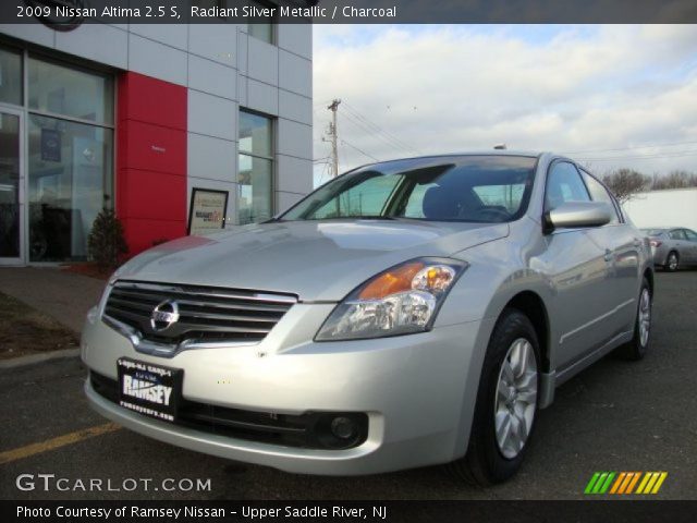 2009 Nissan Altima 2.5 S in Radiant Silver Metallic