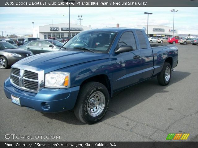 2005 Dodge Dakota ST Club Cab 4x4 in Atlantic Blue Pearl