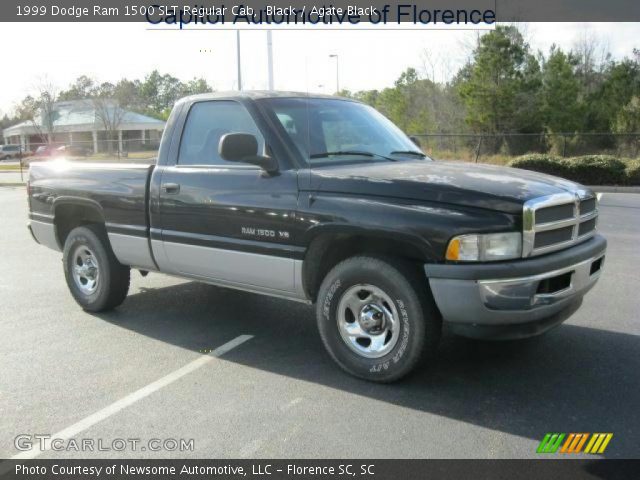 1999 Dodge Ram 1500 SLT Regular Cab in Black