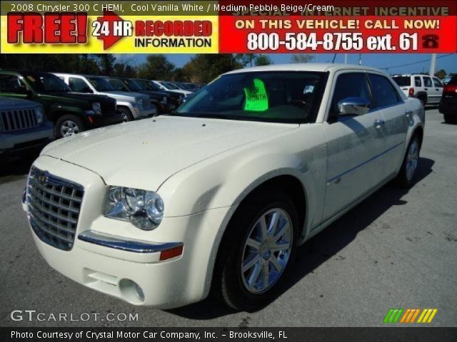 2008 Chrysler 300 C HEMI in Cool Vanilla White