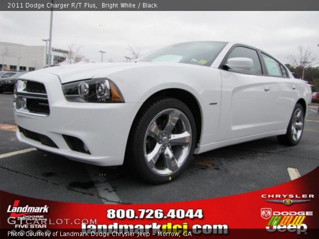 2011 Dodge Charger R/T Plus in Bright White