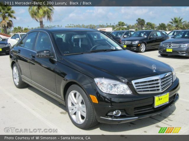2011 Mercedes-Benz C 300 Luxury in Black
