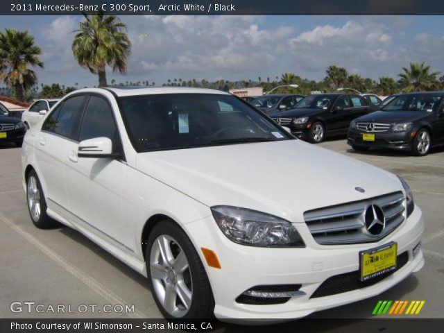 2011 Mercedes-Benz C 300 Sport in Arctic White