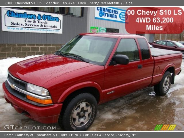 2000 Chevrolet S10 LS Extended Cab 4x4 in Dark Cherry Red Metallic