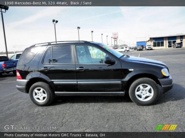 1998 Mercedes-Benz ML 320 4Matic in Black