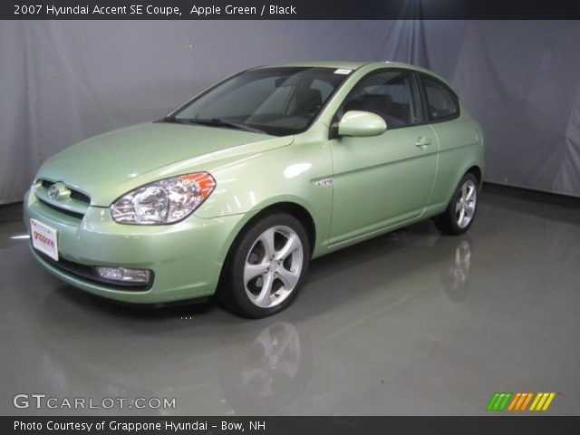 2007 Hyundai Accent SE Coupe in Apple Green