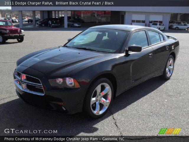 2011 Dodge Charger Rallye in Brilliant Black Crystal Pearl