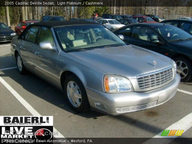 2005 Cadillac DeVille Sedan in Light Platinum