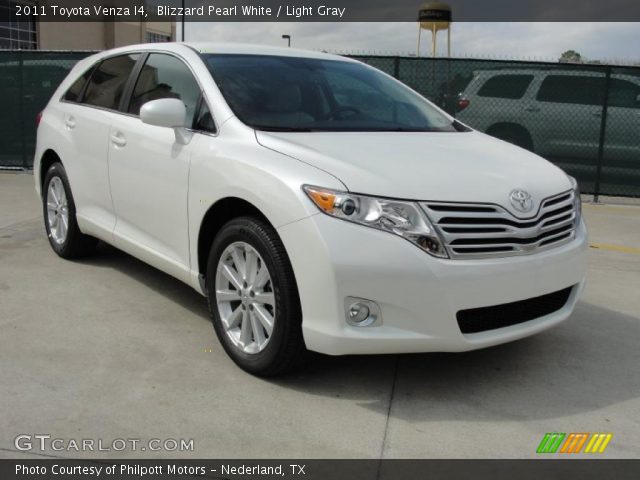 2011 Toyota Venza I4 in Blizzard Pearl White