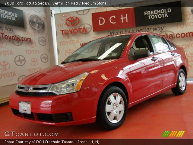 2008 Ford Focus S Sedan in Vermillion Red