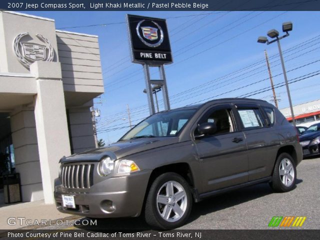 2007 Jeep Compass Sport in Light Khaki Metallic