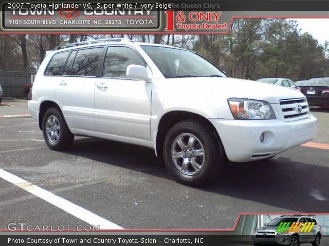 2007 Toyota Highlander V6 in Super White