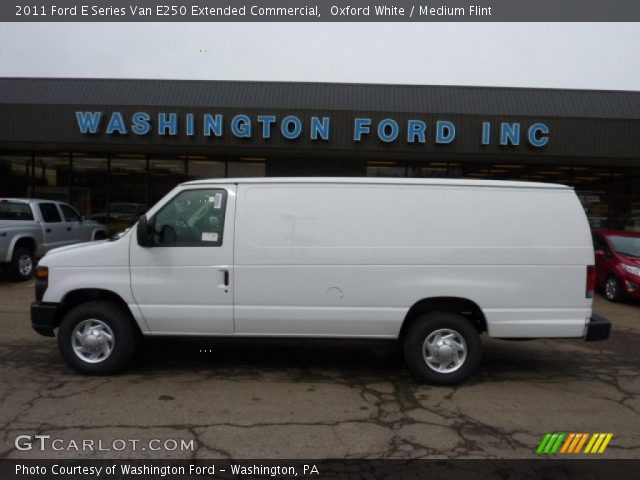 2011 Ford E Series Van E250 Extended Commercial in Oxford White