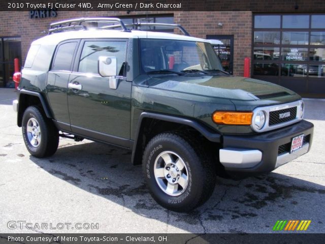 2010 Toyota FJ Cruiser 4WD in Army Green