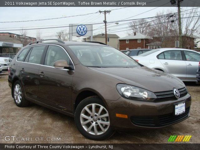 2011 Volkswagen Jetta SE SportWagen in Toffee Brown Metallic