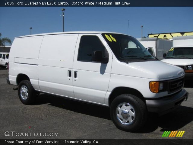 2006 Ford E Series Van E350 Cargo in Oxford White