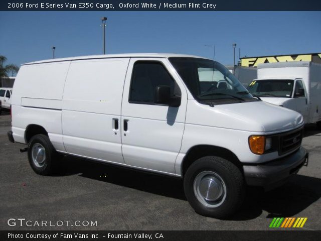 2006 Ford E Series Van E350 Cargo in Oxford White