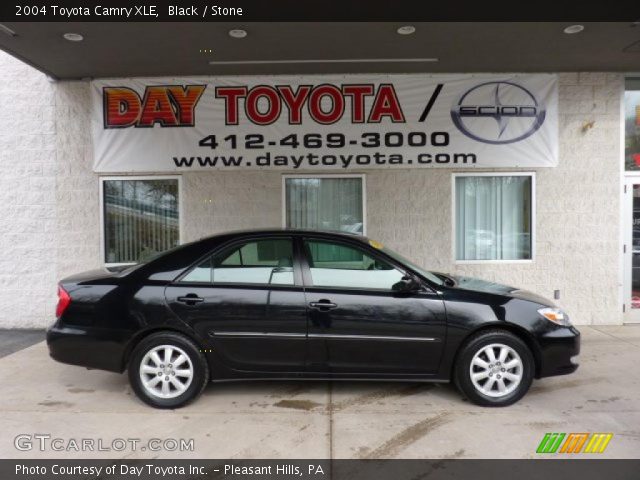 2004 Toyota Camry XLE in Black