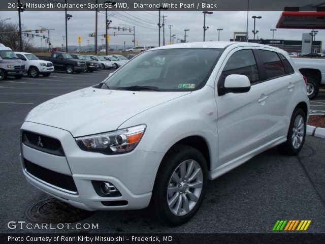 2011 Mitsubishi Outlander Sport SE 4WD in Diamond White Pearl