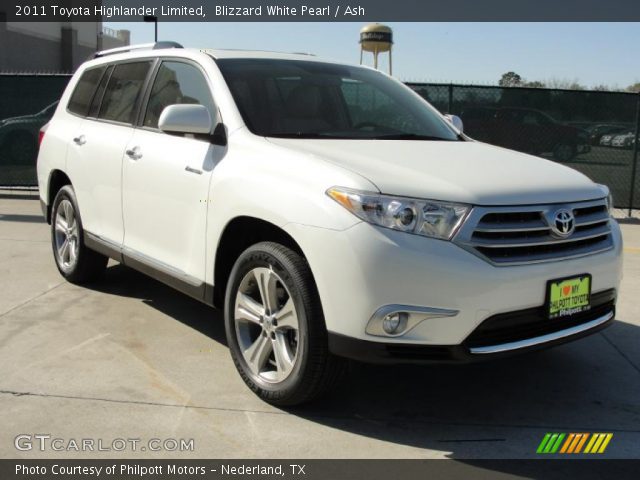 2011 Toyota Highlander Limited in Blizzard White Pearl