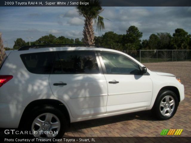 2009 Toyota RAV4 I4 in Super White