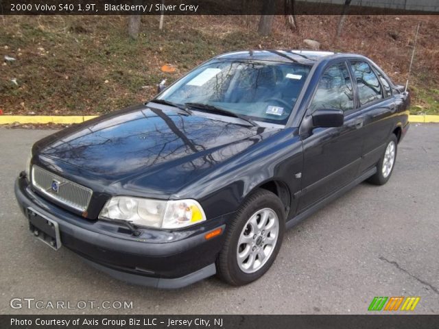 2000 Volvo S40 1.9T in Blackberry