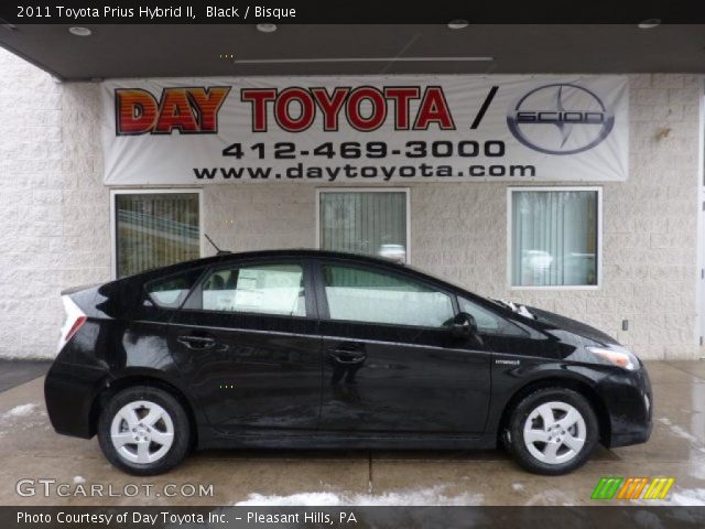 2011 Toyota Prius Hybrid II in Black