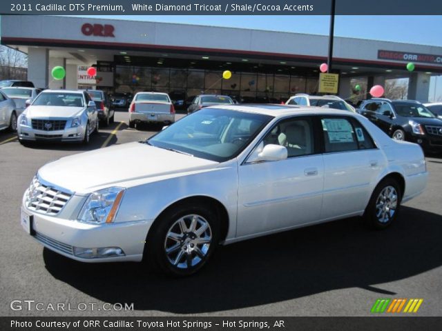 2011 Cadillac DTS Premium in White Diamond Tricoat