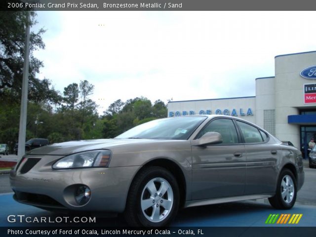 2006 Pontiac Grand Prix Sedan in Bronzestone Metallic