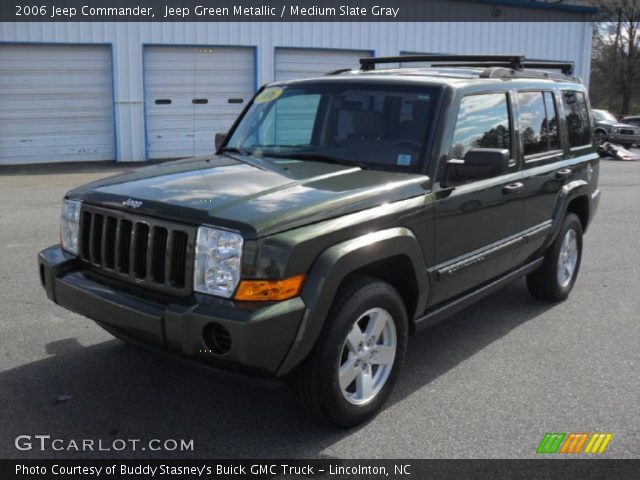 2006 Jeep Commander  in Jeep Green Metallic