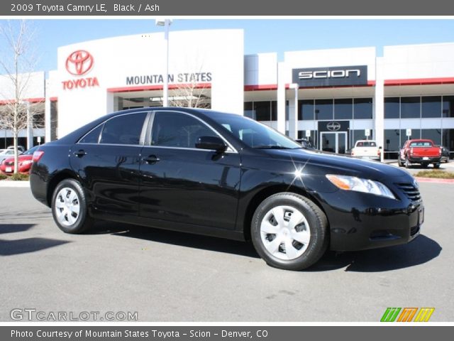 2009 Toyota Camry LE in Black
