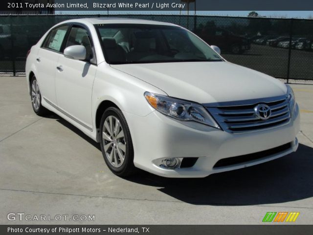 2011 Toyota Avalon Limited in Blizzard White Pearl