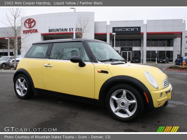2002 Mini Cooper Hardtop in Liquid Yellow